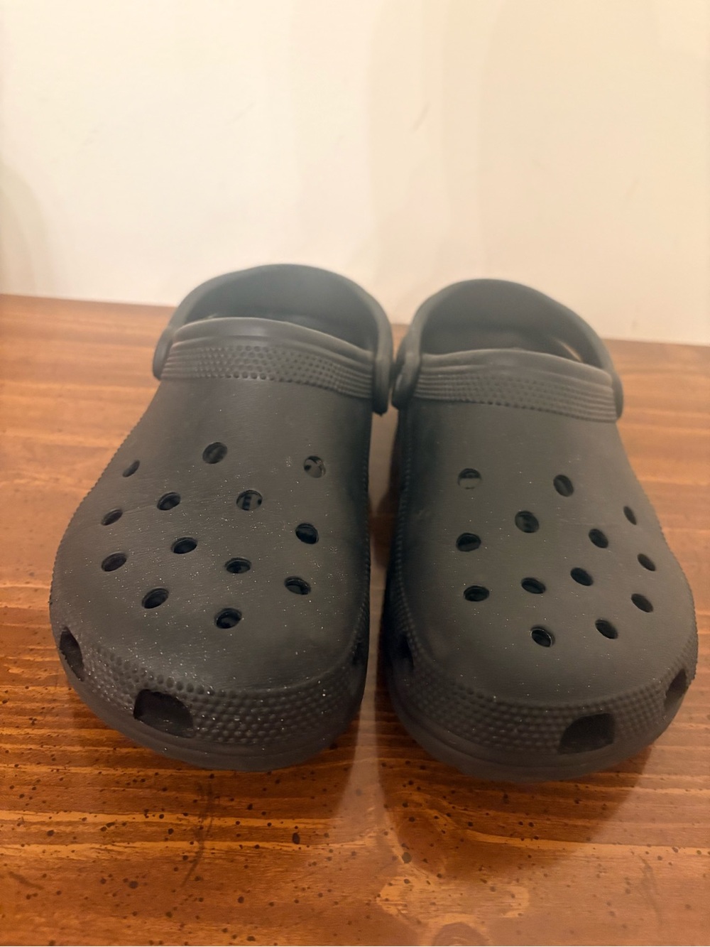 CROCS Classic Black Vented Clogs
